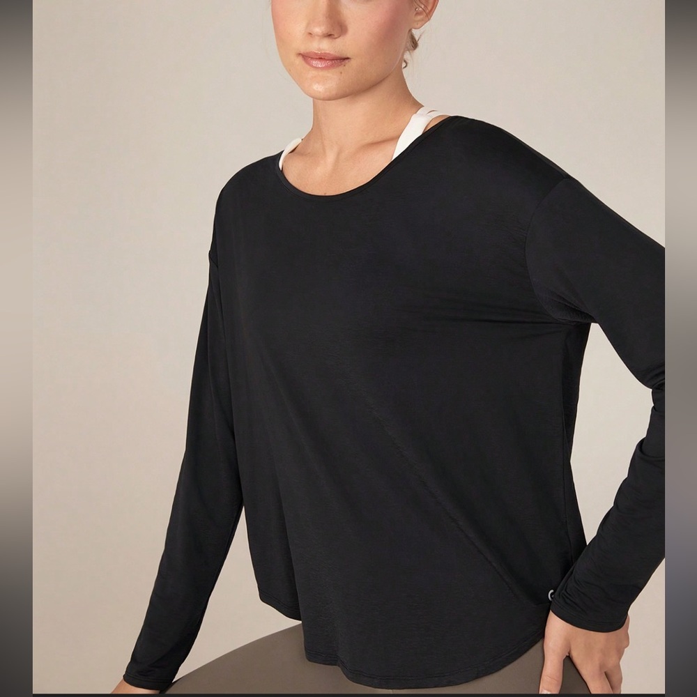 Eileen Fisher Classic Chic Black Long-Sleeve Scoop Neck Top Women’s Size XS